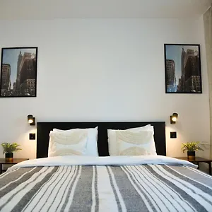  Apartament Bucharest City Apartments