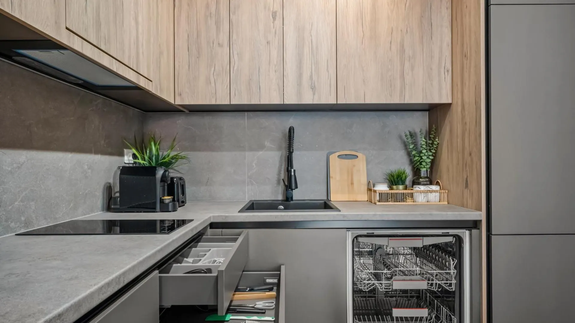 Awesome Apartment Deluxe Bucharest