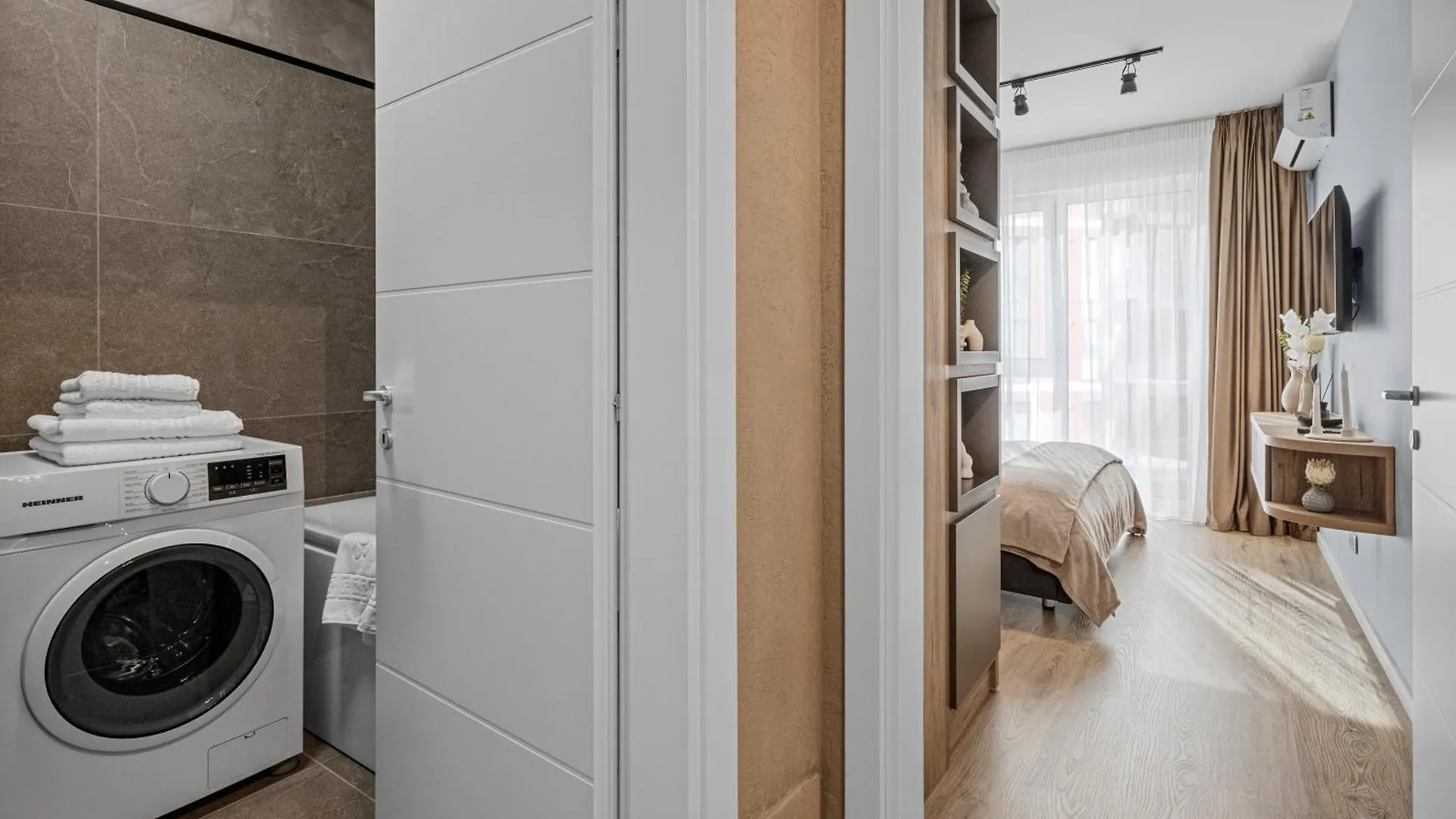 Awesome Apartment Deluxe Bucharest